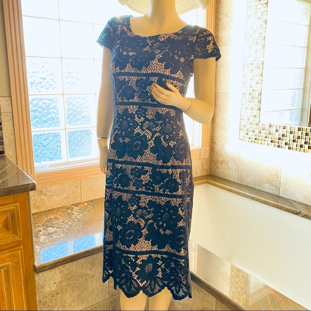 Pretty Jessica McClintock dress.